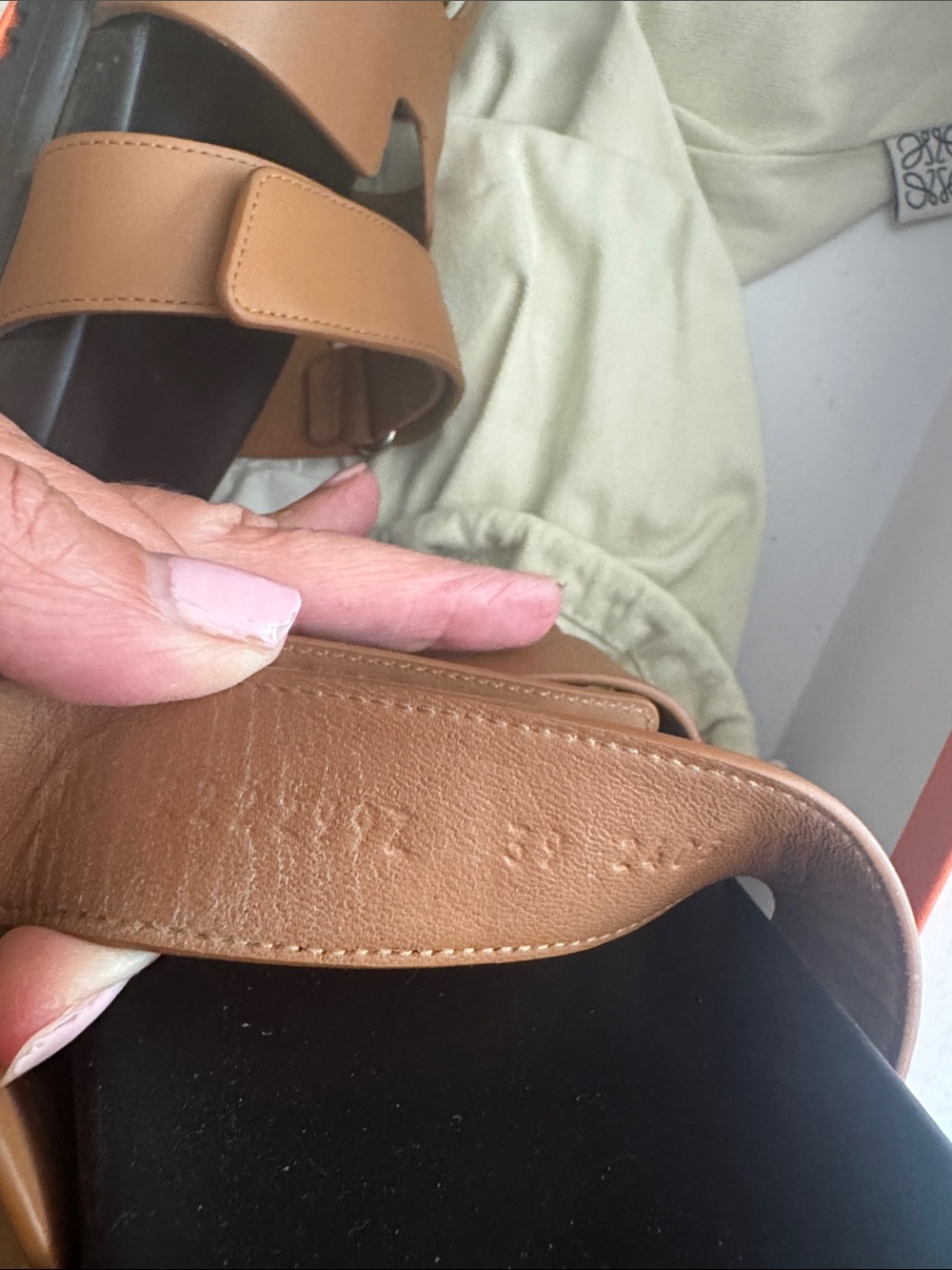 Hermès Chypre Sandals – brown Leather
Size 39 (EU) in box - Picture 6 of 6